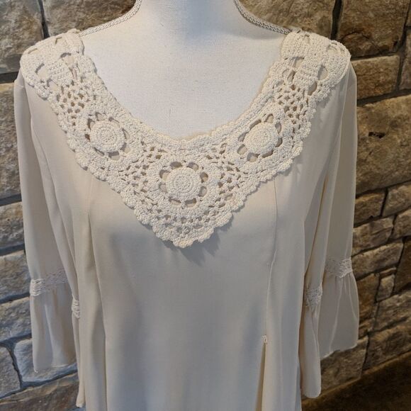 Cato pullover Size Large Blouse Cream Long sleeve Lace Detail - Picture 3 of 5